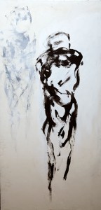 silhouette peinte en latex noir sur fond blanc, sur un support en bois